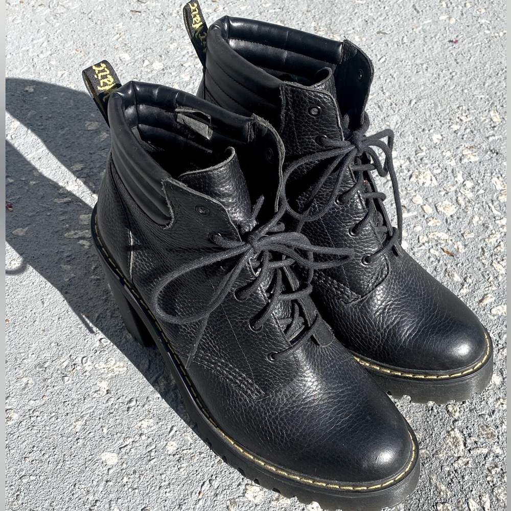 dr. martens PERSEPHONE black leather lace-up ankle boots  size us 10 uk 8 eu 42